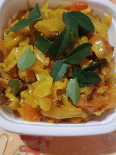 A picture of Cabbage Sabzi.