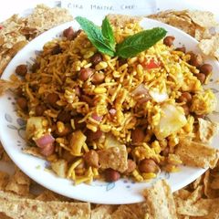 A picture of Chilaquiles.