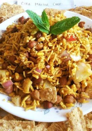 A picture of Chilaquiles.