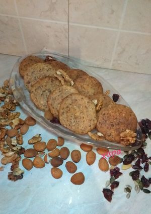 Φωτογραφία της συνταγής Μπισκότα με σοκολάτα και ξηρούς καρπούς