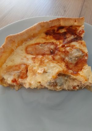 Une photo de Quiche courgettes, dinde, gorgonzola