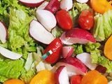 سلطة فريزي بالطماطم كرزية 🍅 و الفجل salade frisée 🥗