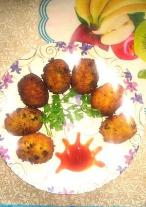 चटपटे बटाटा कटलेट्स (batata cutlet recipe in marathi) रेसिपी चे मुख्य फोटो 