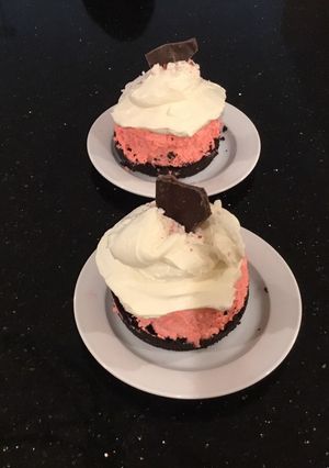 A picture of White Chocolate Peppermint Cream Tarts.