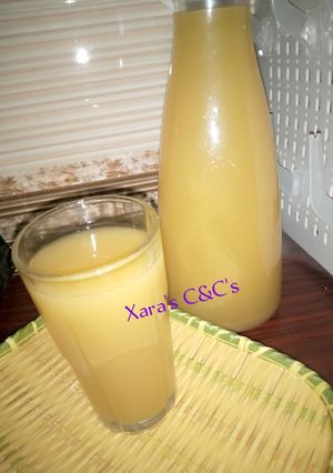 A picture of Pineapple and ginger drink.