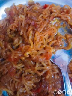 মশালা ম্যাগি(masala maggi recipe in Bengali) রেসিপির প্রধান ছবি