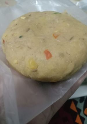 A picture of Shikumpuri (center filled)shami kabab.