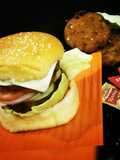 Veg aaloo tikki burger