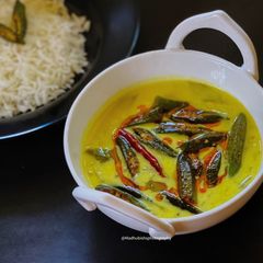 A picture of Okra Yogurt curry.