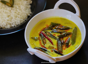 A picture of Okra Yogurt curry.