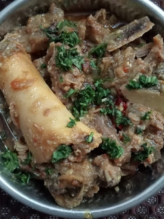 खड़े मसाले का गोश्त (khade masale ka gosht recipe in Hindi) रेसिपी मुख्य फोटो