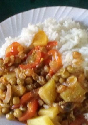 A picture of Green peas in Rice4weekschallenge.