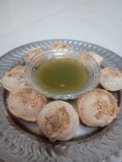 પાણીપુરી(pani puri recipe in Gujarati રેસીપી મુખ્ય ફોટો
