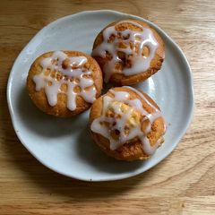 A picture of Cinnamon Roll Cupcakes.