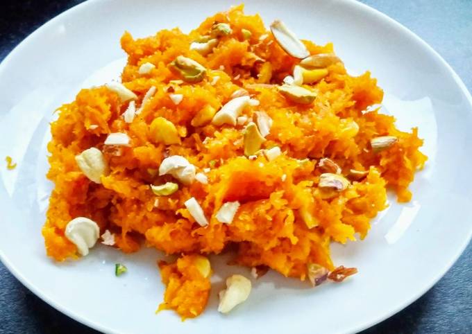 Gajar ka halwa/ carrot pudding