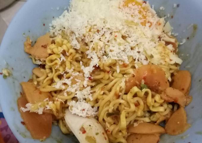 Mie seblak sosis keju ala anak kos