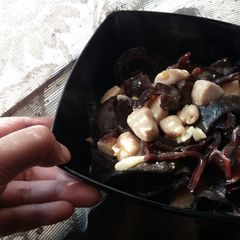 A picture of Woodear Mushrooms and Chicken Stir Fry.