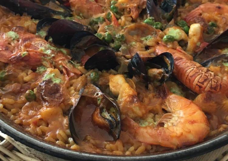 Paella 🥘 de marisco 🦐