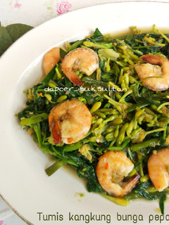 Foto resep Tumis kangkung bunga pepaya