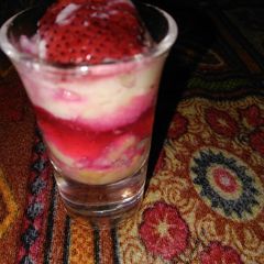 A picture of Creamy buiscuit pudding.