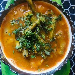 A picture of Drumsticks Pumpkin cabbage Curry.