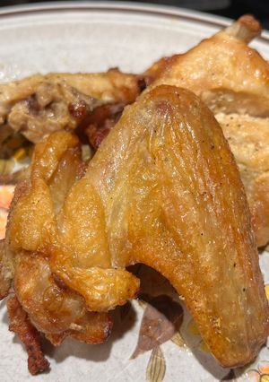 A picture of Lemon Barbecued Chicken Wings.