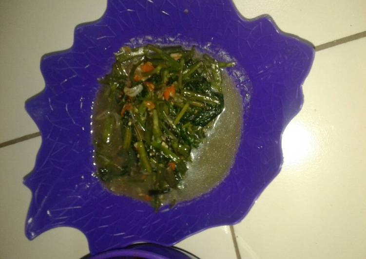 Tumis kangkung bumbu seblak😆😆😆😁😁😁