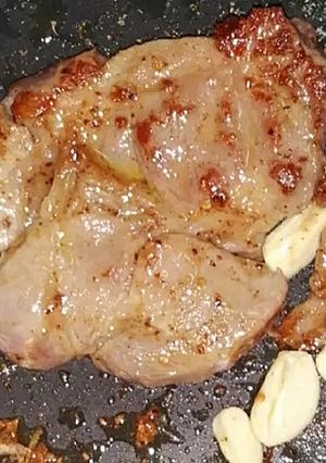Hình của món Thịt nạc dăm áp chảo cực hấp dẫn 🥩.