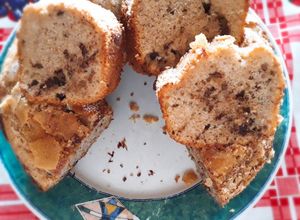 Una foto de Torta de banana con chispas de chocolate en licuadora