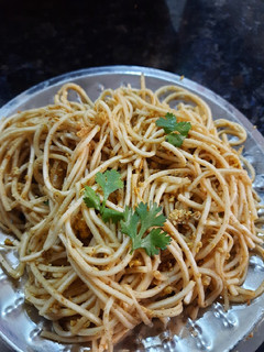 எக் நூடுல்ஸ் (Egg noodles recipe in tamil) செய்முறை முக்கிய புகைப்படம்