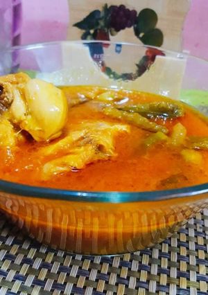 A picture of Chicken Bhindi Masala.