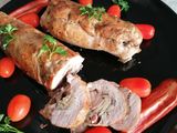 Mușchiuleț de porc umplut cu ciuperci și bacon