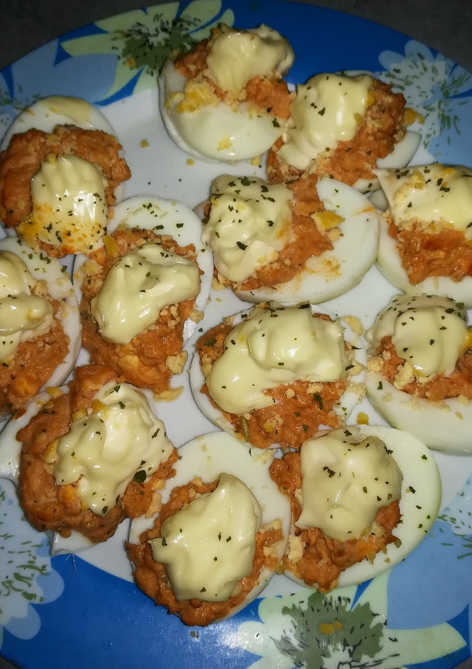 Una foto de Huevos rellenos de atún
