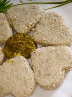 கொள்ளு பாசிப்பயறு இட்லி(Kollu pasipayar idli recipe in tamil) செய்முறை முக்கிய புகைப்படம்