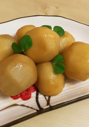 รูปของ เผือกญี่ปุ่นต้ม(里芋に煮っ転がし)