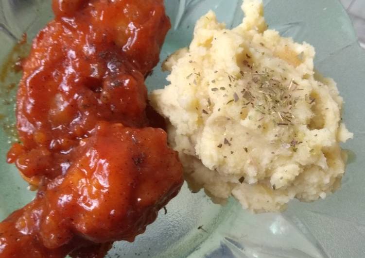 Mashed Potato with Chicken Wings