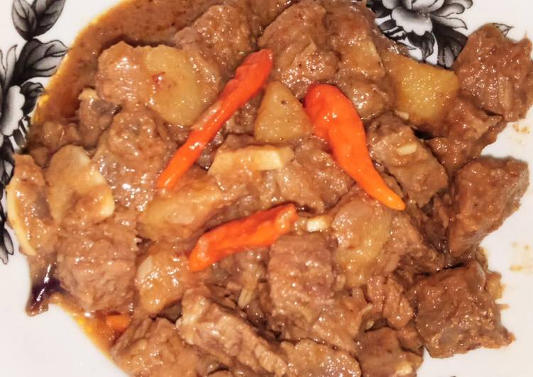 Krengsengan Daging