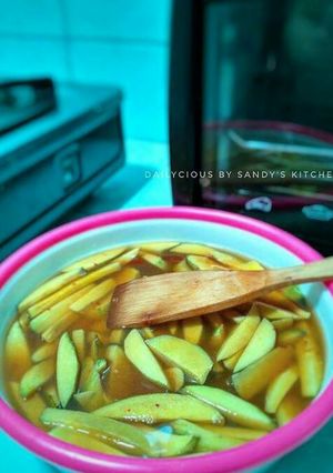 Foto resep Asinan Mangga (Mango Pickles)