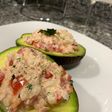 Ensalada de atún en aguacate