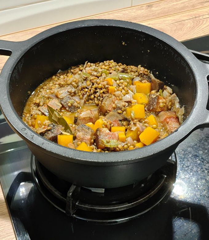 Foto principal de Lentejas con calabaza y sabor italiano