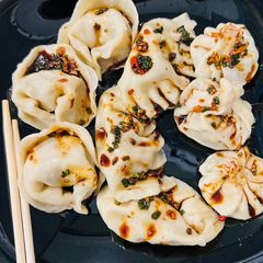 A picture of Chicken dumplings.
