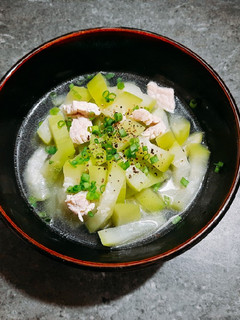 Hình của món Canh bầu nấu thịt heo.