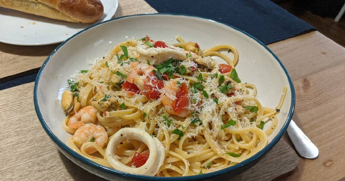 Seafood linguine Recipe by Matthew J Williams - Cookpad