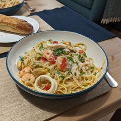 A picture of Seafood linguine.