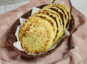 Una foto de 🫓 Pan Naan 🫓 Pan de yogur a la sartén 🫓