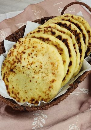 Una foto de 🫓 Pan Naan 🫓 Pan de yogur a la sartén 🫓