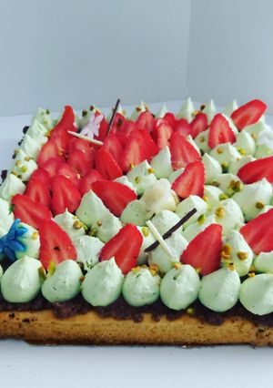 Une photo de Tarte Pistache/Fraise