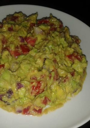 A picture of Guacamole dressed with ginger.