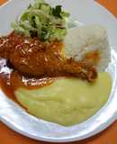 Puré con pollo al Maní