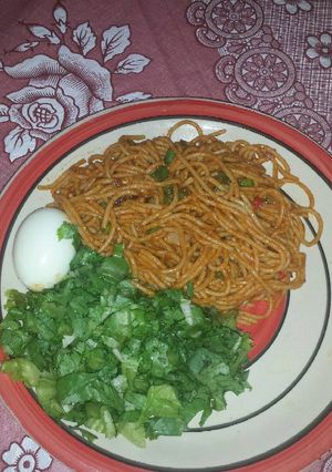 A picture of Spaghetti with vegetable.
